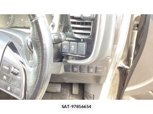 Mitsubishi OUTLANDER 2015-10 7456665-10