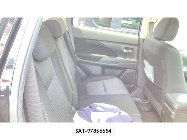 Mitsubishi OUTLANDER 2015-10 7456665-14