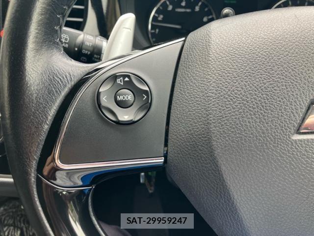 Mitsubishi OUTLANDER 2016-01 7456663-15
