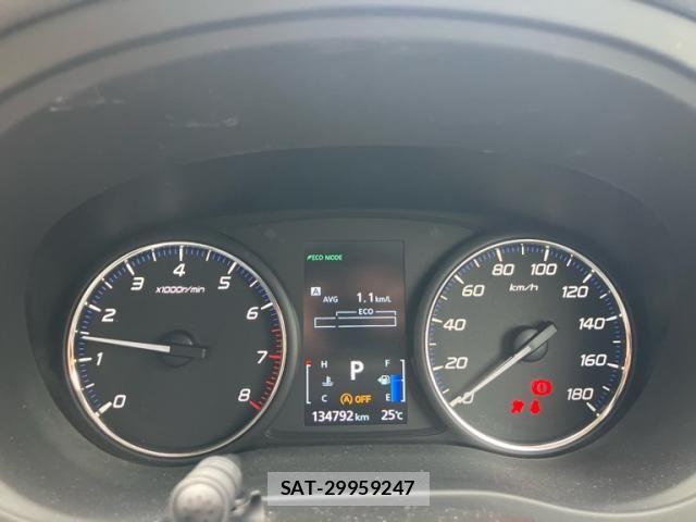 Mitsubishi OUTLANDER 2016-01 7456663-17