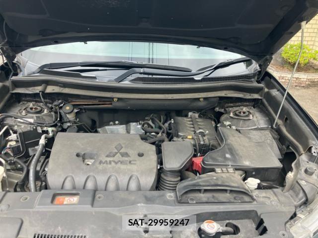 Mitsubishi OUTLANDER 2016-01 7456663-25