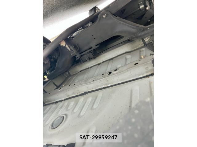 Mitsubishi OUTLANDER 2016-01 7456663-29