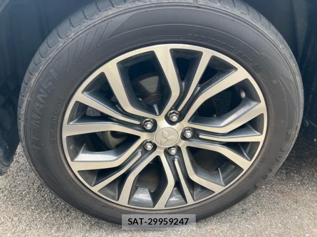 Mitsubishi OUTLANDER 2016-01 7456663-5
