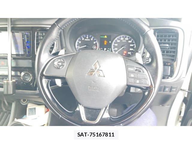 Mitsubishi OUTLANDER 2015-10 7562608-10