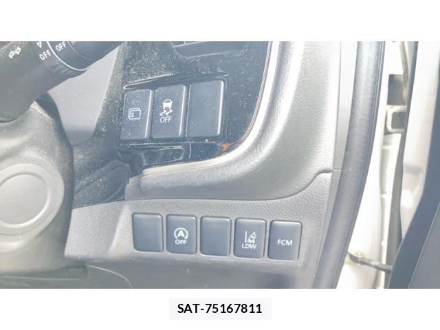 Mitsubishi OUTLANDER 2015-10 7562608-13