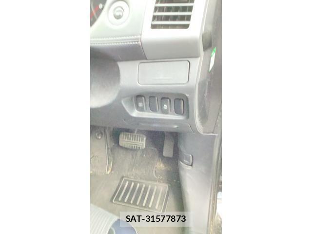 Mitsubishi OUTLANDER 2011-07 7562609-11
