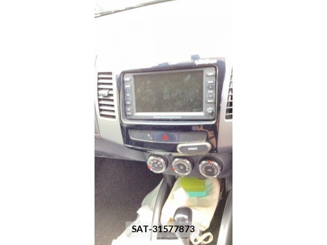 Mitsubishi OUTLANDER 2011-07 7562609-12