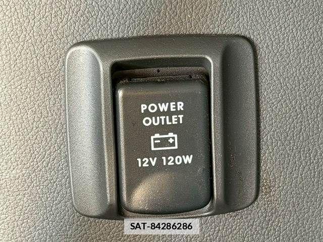 Mitsubishi OUTLANDER 2018-02 7788063-11