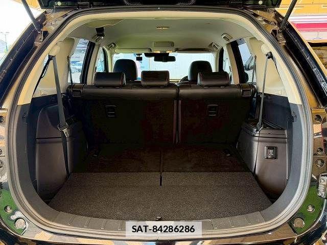 Mitsubishi OUTLANDER 2018-02 7788063-19