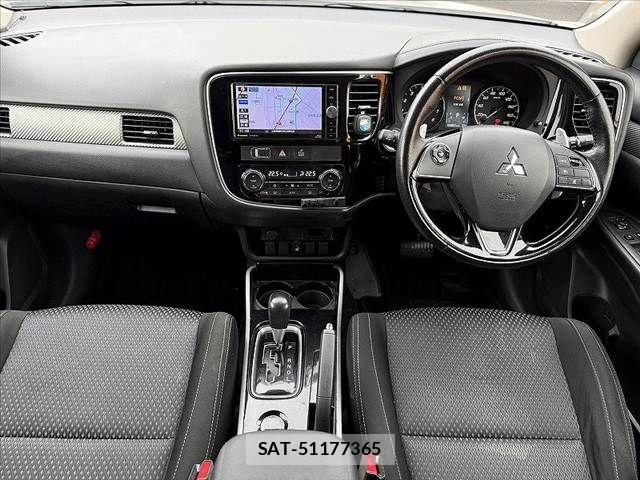 Mitsubishi OUTLANDER 2017-08 7788062-1