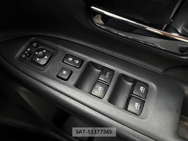 Mitsubishi OUTLANDER 2017-08 7788062-20