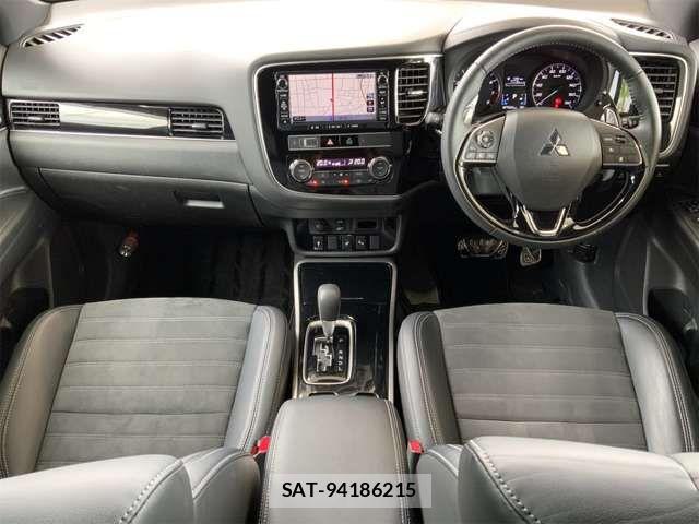 Mitsubishi OUTLANDER 2019-04 8075062-1