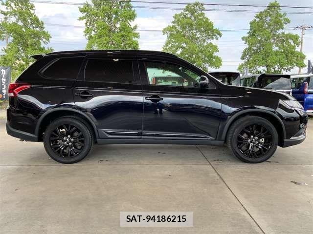 Mitsubishi OUTLANDER 2019-04 8075062-4