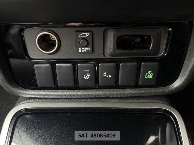Mitsubishi OUTLANDER 2020-04 8131817-21