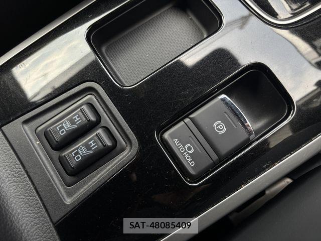 Mitsubishi OUTLANDER 2020-04 8131817-22