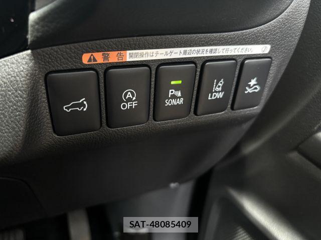 Mitsubishi OUTLANDER 2020-04 8131817-23