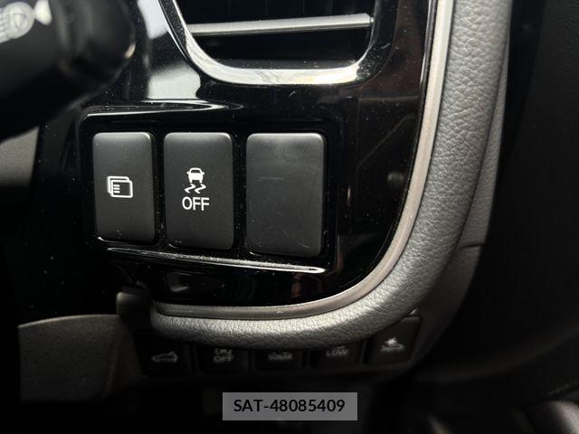Mitsubishi OUTLANDER 2020-04 8131817-24