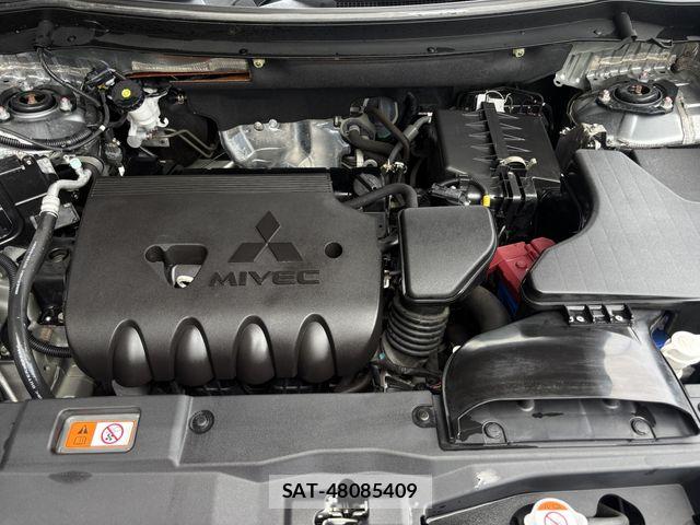 Mitsubishi OUTLANDER 2020-04 8131817-28