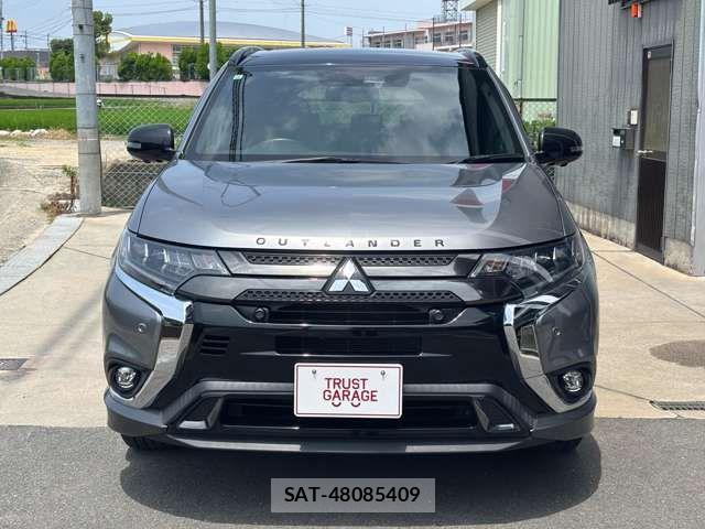 Mitsubishi OUTLANDER 2020-04 8131817-2