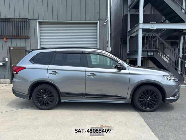 Mitsubishi OUTLANDER 2020-04 8131817-4