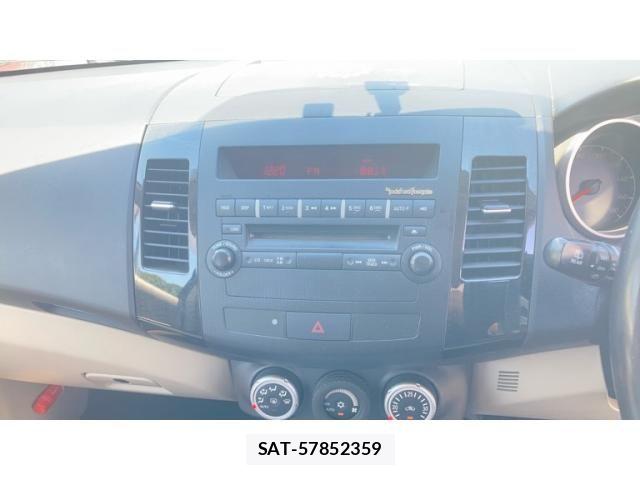 Mitsubishi OUTLANDER 2009-06 8526485-11