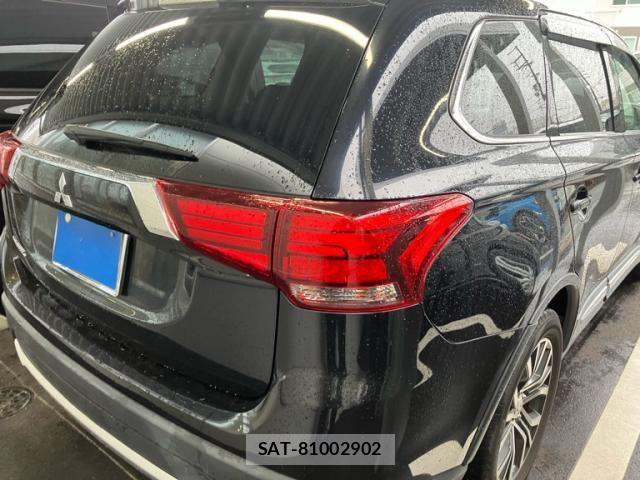 Mitsubishi OUTLANDER 2017-10 8830995-2