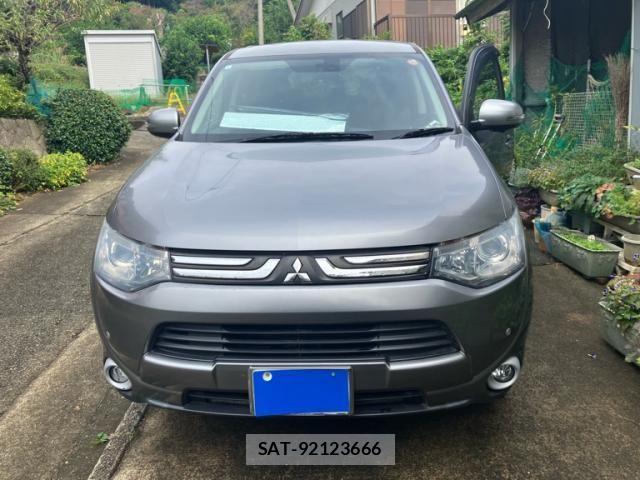 Mitsubishi OUTLANDER 2013-01 1326536-1