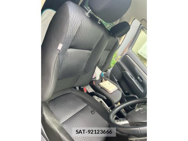 Mitsubishi OUTLANDER 2013-01 1326536-5