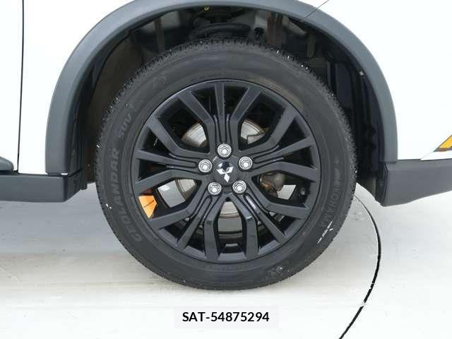 Mitsubishi OUTLANDER 2017-11 2673445-18