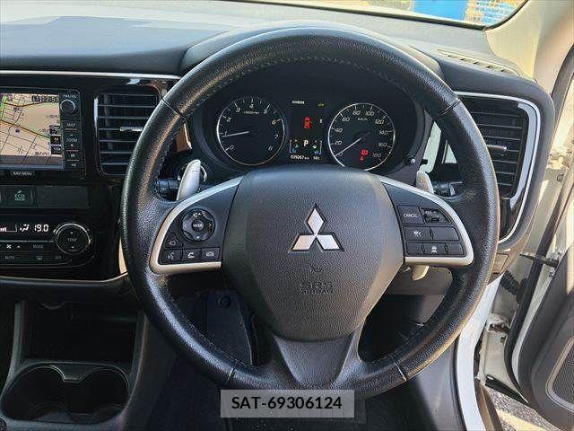Mitsubishi OUTLANDER 2013-01 4598913-11