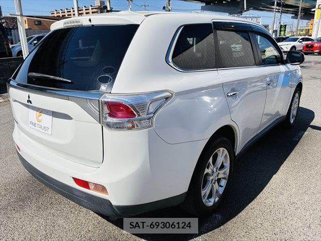 Mitsubishi OUTLANDER 2013-01 4598913-18