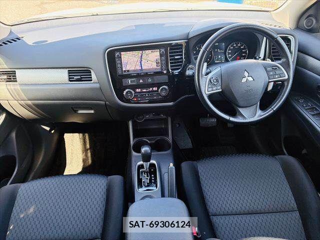 Mitsubishi OUTLANDER 2013-01 4598913-2