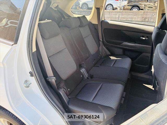 Mitsubishi OUTLANDER 2013-01 4598913-8