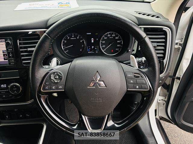 Mitsubishi OUTLANDER 2018-08 4598910-11