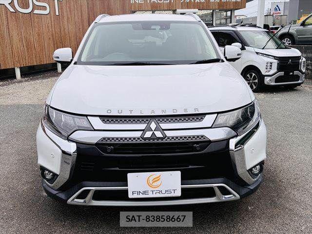 Mitsubishi OUTLANDER 2018-08 4598910-15