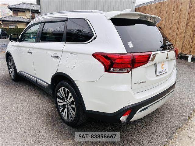 Mitsubishi OUTLANDER 2018-08 4598910-20