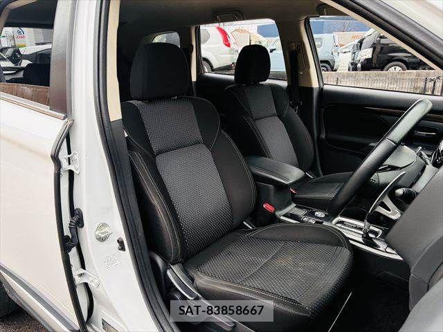 Mitsubishi OUTLANDER 2018-08 4598910-7