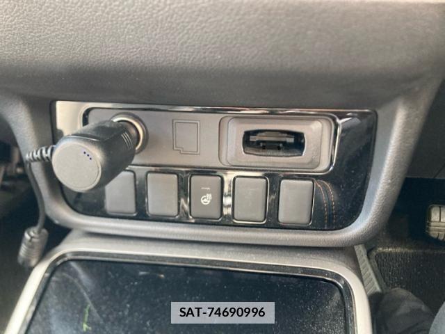 Mitsubishi OUTLANDER 2018-03 6246561-19