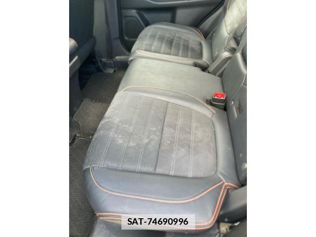 Mitsubishi OUTLANDER 2018-03 6246561-27