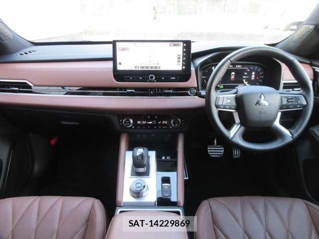 Mitsubishi OUTLANDER 2024-01 6673074-1