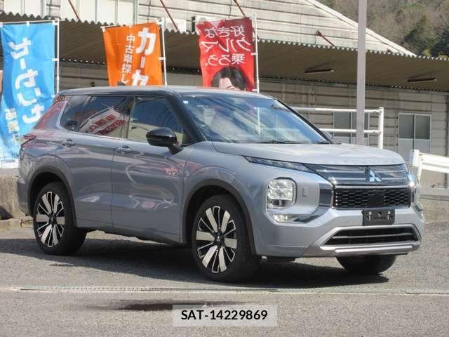 Mitsubishi OUTLANDER 2024-01 6673074-3