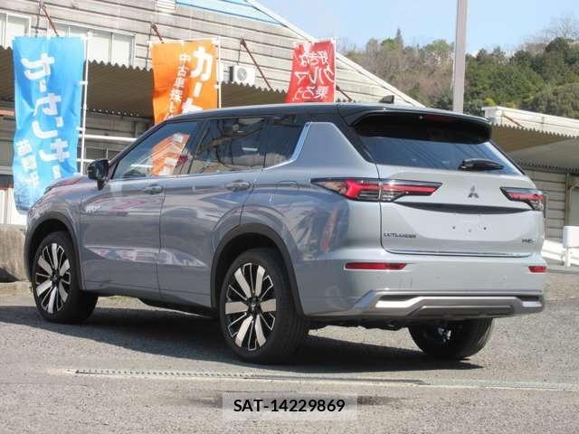 Mitsubishi OUTLANDER 2024-01 6673074-4