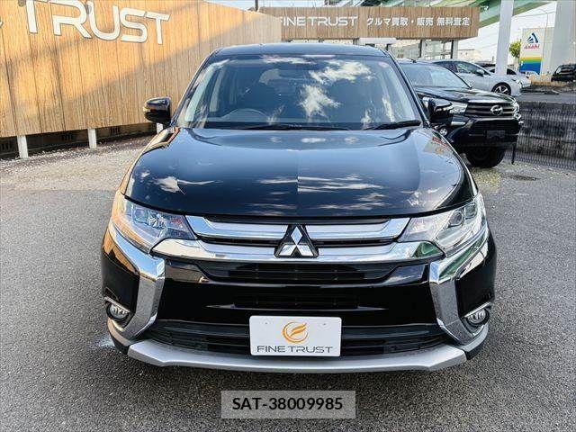 Mitsubishi OUTLANDER 2015-07 6673075-16