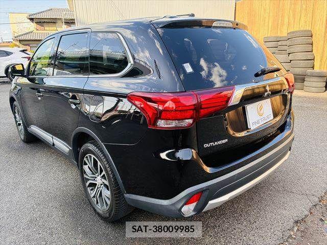 Mitsubishi OUTLANDER 2015-07 6673075-21