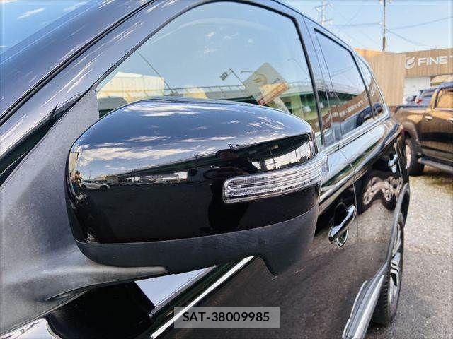 Mitsubishi OUTLANDER 2015-07 6673075-27
