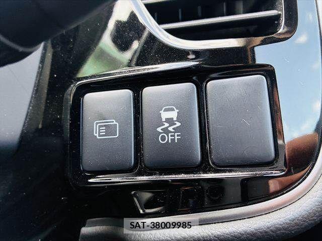 Mitsubishi OUTLANDER 2015-07 6673075-6