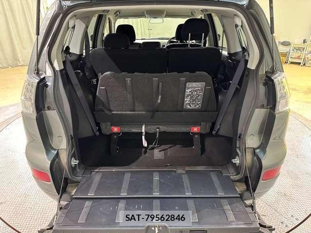 Mitsubishi OUTLANDER 2009-05 7021203-27