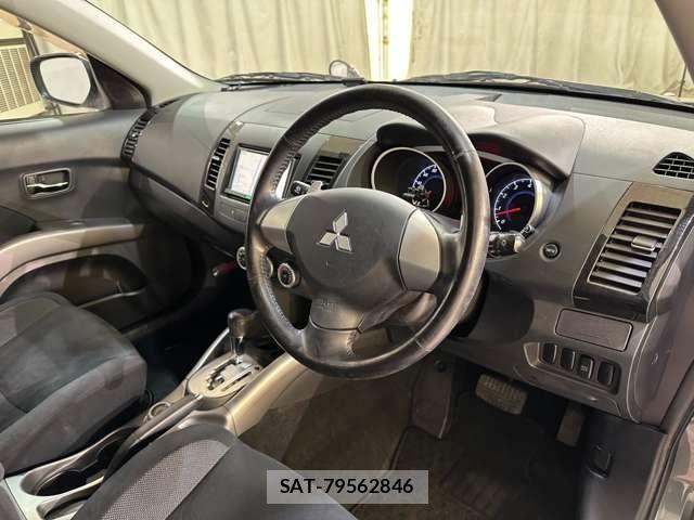 Mitsubishi OUTLANDER 2009-05 7021203-8