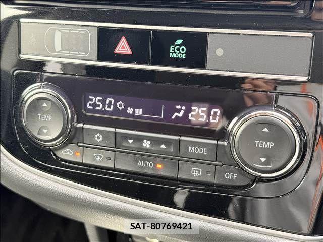 Mitsubishi OUTLANDER 2018-10 7223354-13