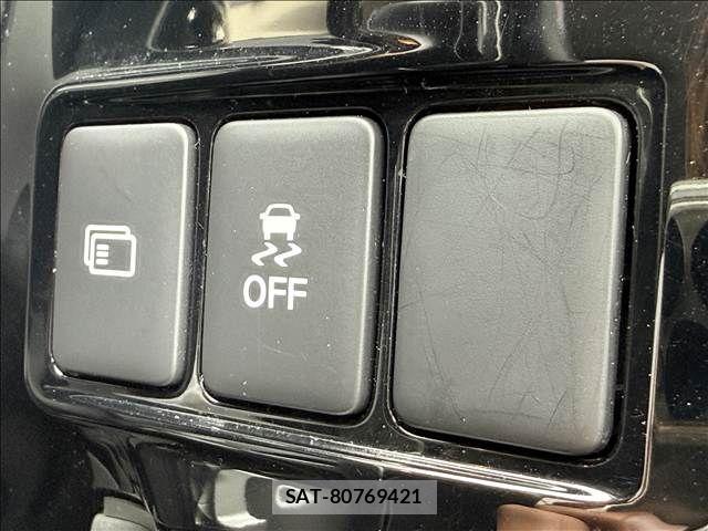 Mitsubishi OUTLANDER 2018-10 7223354-26